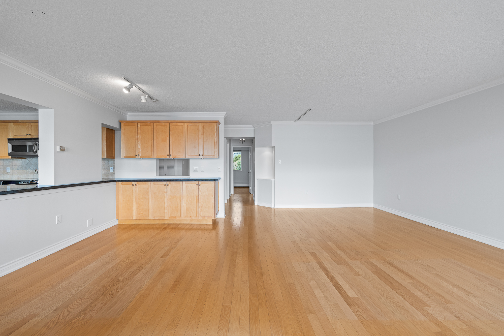 #203 - 150 24th Street